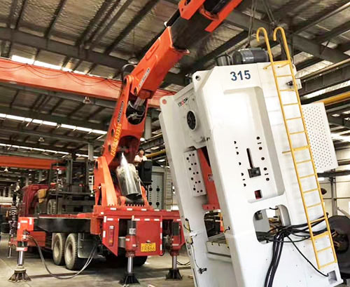 老城提升工作效率，选择优质折臂吊租赁服务