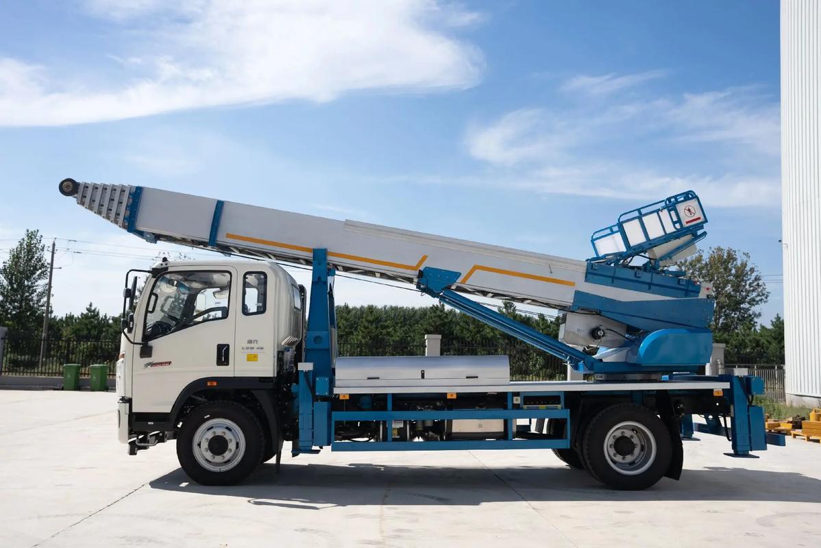 老城云梯上料车租赁费用