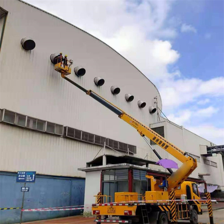 老城高空作业车出租服务：专业广告牌安装解决方案